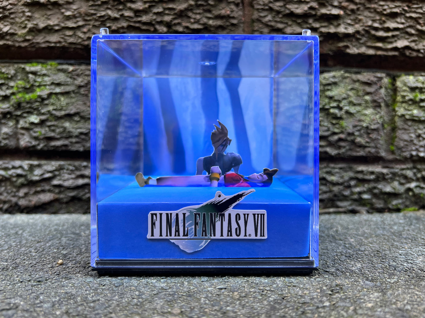 FF7 Cloud & Aerith - 3D Game Cube Diorama