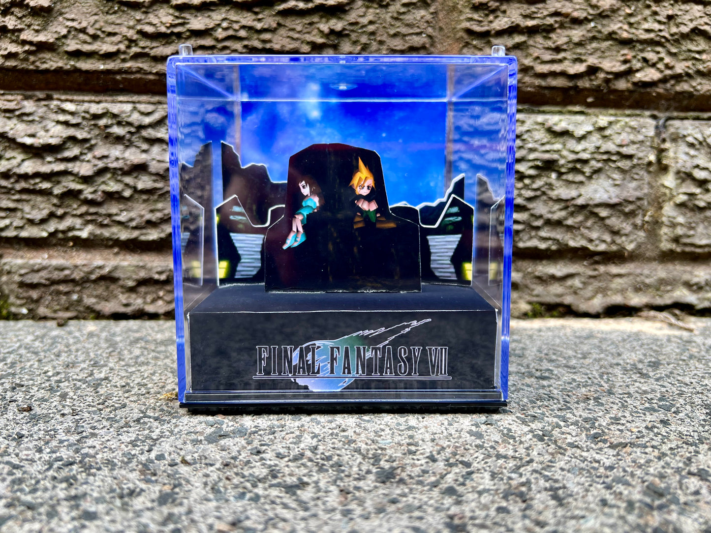 CLOUD & TIFA - Final Fantasy 7 - 3D Game Cube Diorama