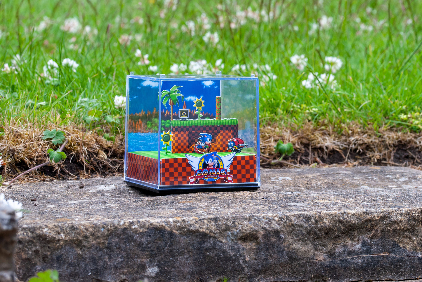 SONIC THE HEDGEHOG - Green Hill Zone - Game Cube Diorama