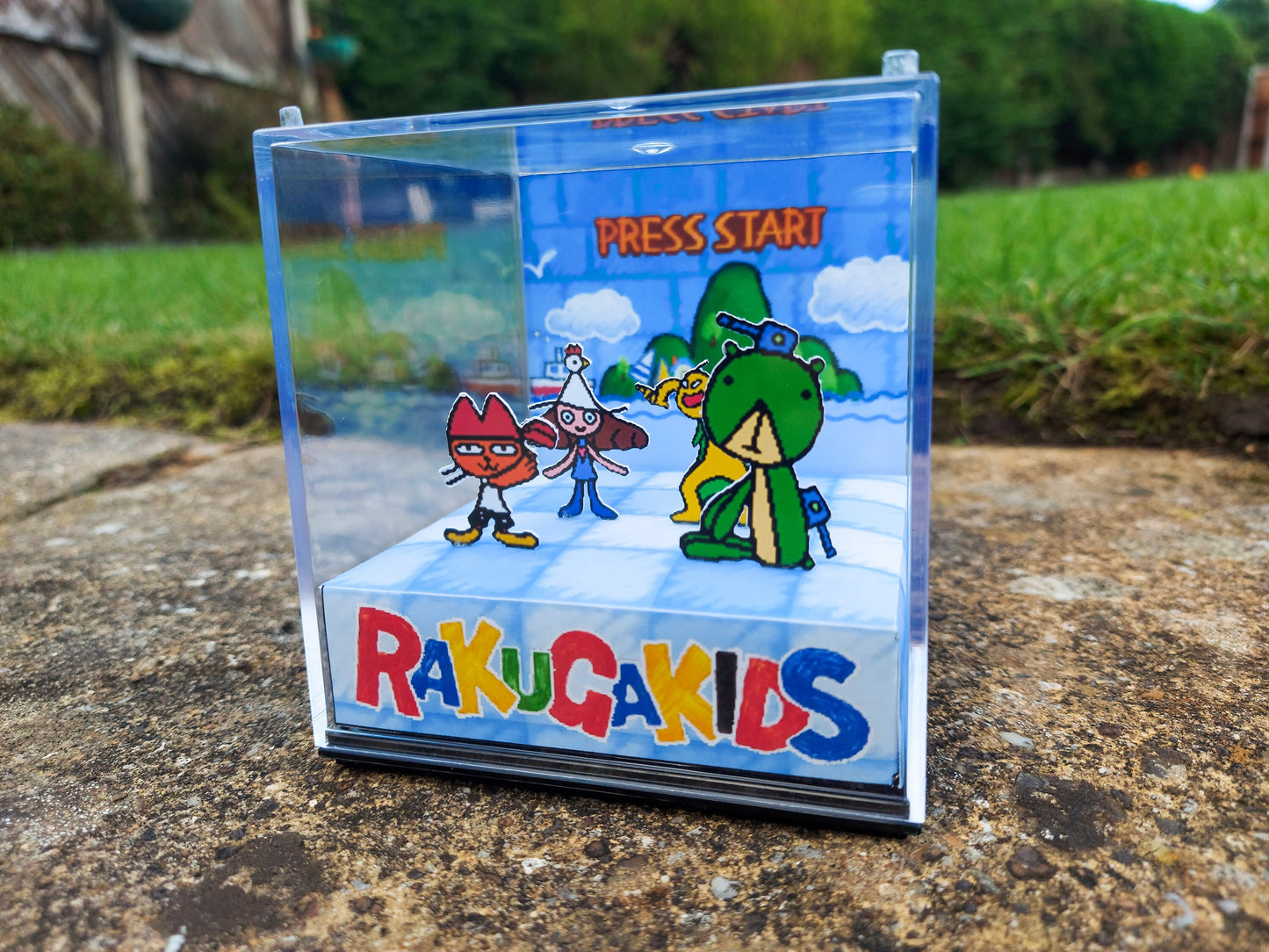 RAKUGA KIDS - 3D Game Cube Diorama